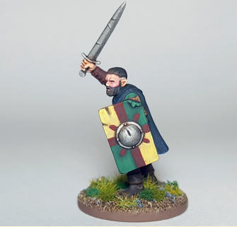 Peter Smith. Human Officer. Oathmark Human Infantry. The colour choices are well-judged, subtle and restrained, working perfectly for the model. The distressing adds depth and character without overdoing it.