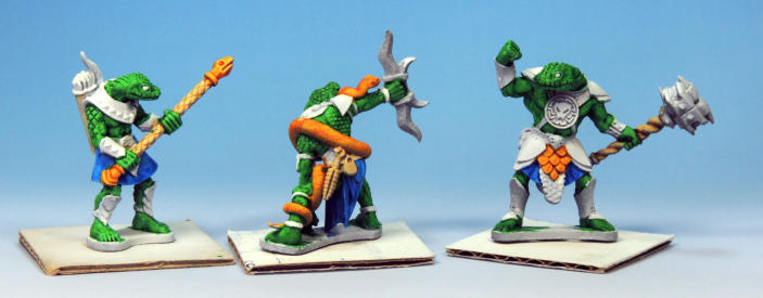 Pallid Bone. Cloaks and bags, quivers, club, bones, etc. Guide, Warden II & Heritor II.